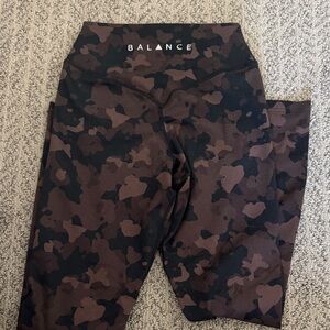 Women's Vitality Cloud Legging - Purple Camo